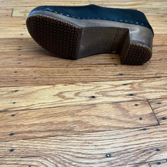 Brett Sandgrens Swedish Clogs (Black/Dark Base) - Picture 2 of 4